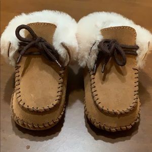 Ugh baby shoes